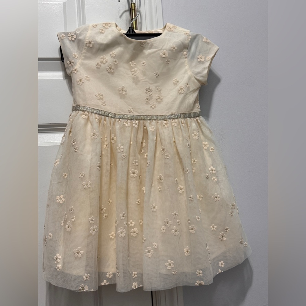 OshKosh size 3 T cream floral dress